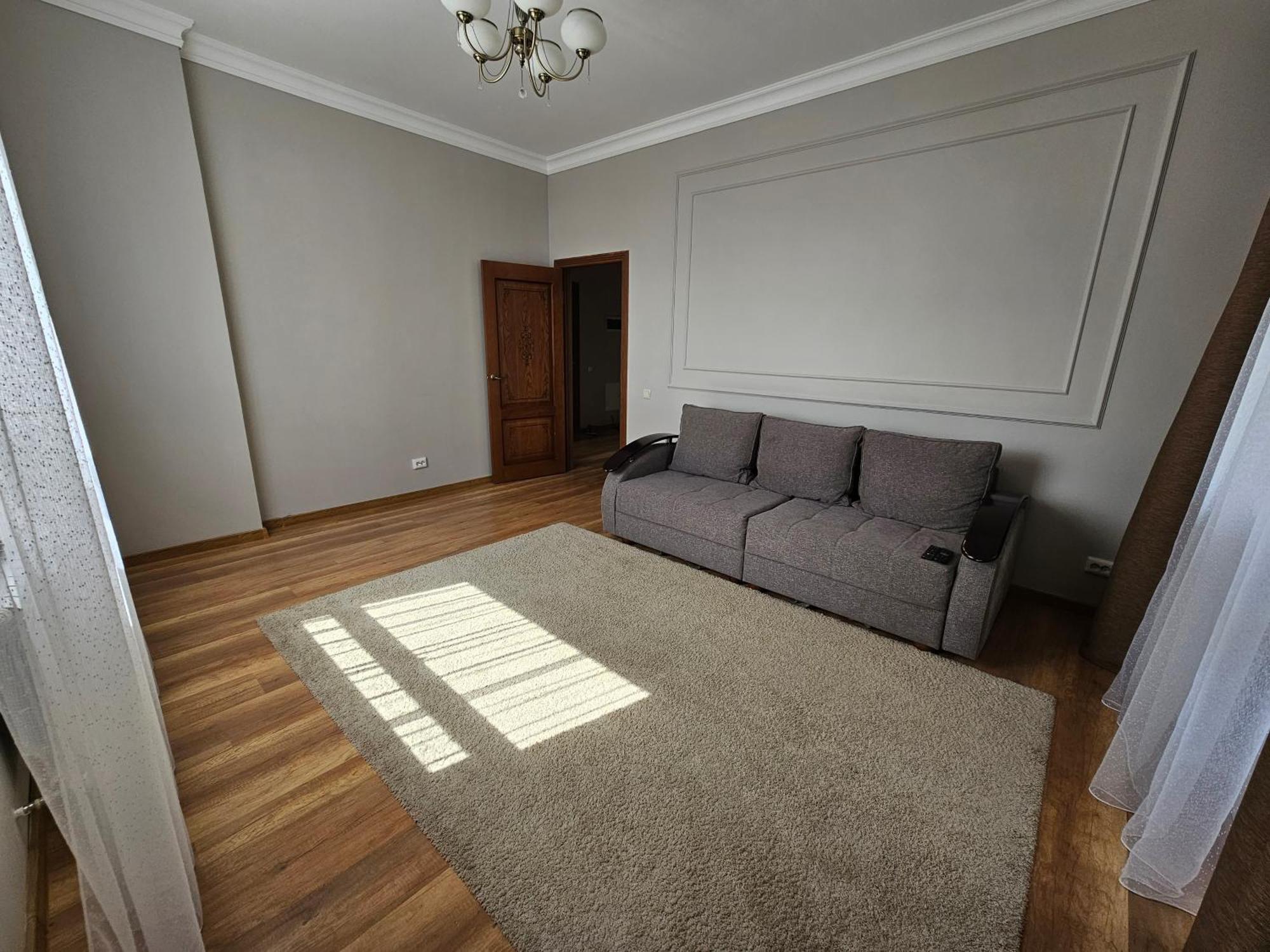 Ernaz Plus Apartments-Expo-Boulevard 130 Nur-Sultan  Exterior photo