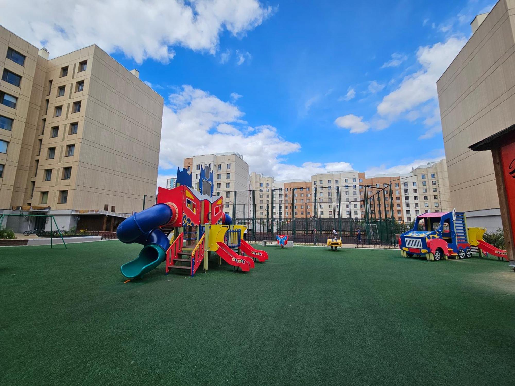 Ernaz Plus Apartments-Expo-Boulevard 130 Nur-Sultan  Exterior photo